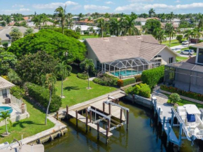ELEVATED 106 - Spacious 3 Bedroom Waterside Pool Home